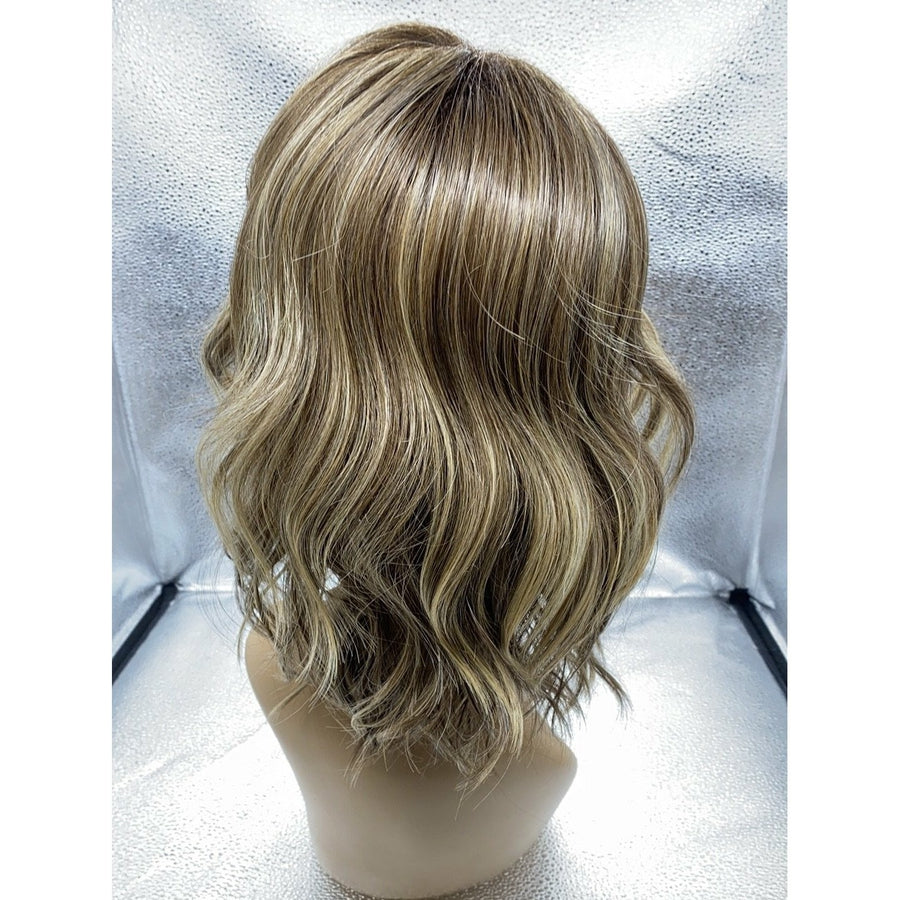 EDITOR'S PICK - wig by Raquel Welch - VIP Extensions