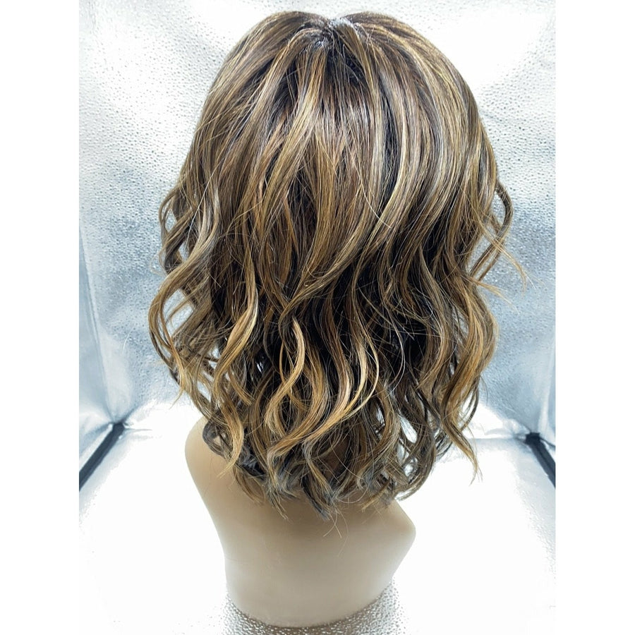 EDITOR'S PICK - wig by Raquel Welch - VIP Extensions